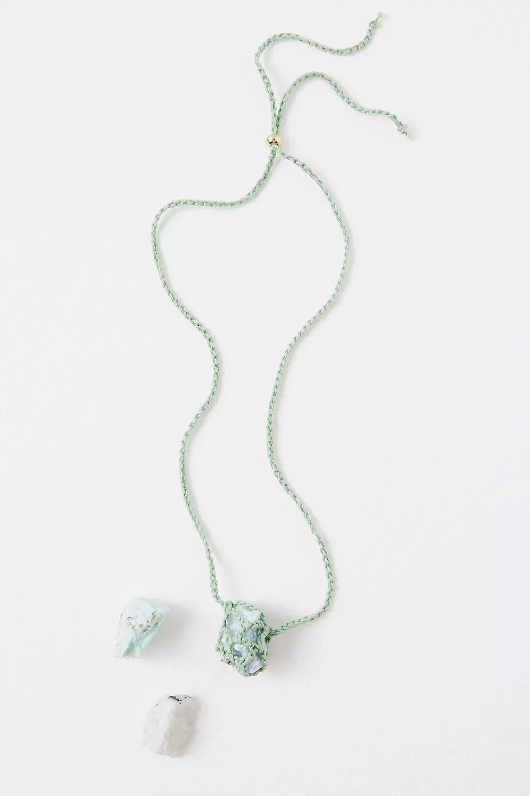 5 Reasons to Choose Ethical Crystal Jewelry for Your Next Accessory - Ariana Ost