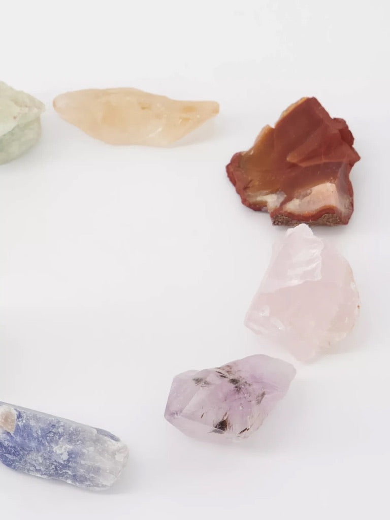 Good Vibes Healing Crystal Bundle - Ariana Ost