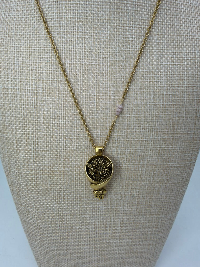 floral bouquet necklace ariana ost