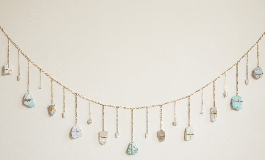 Beach Vibes Healing Crystal Garland - Ariana Ost