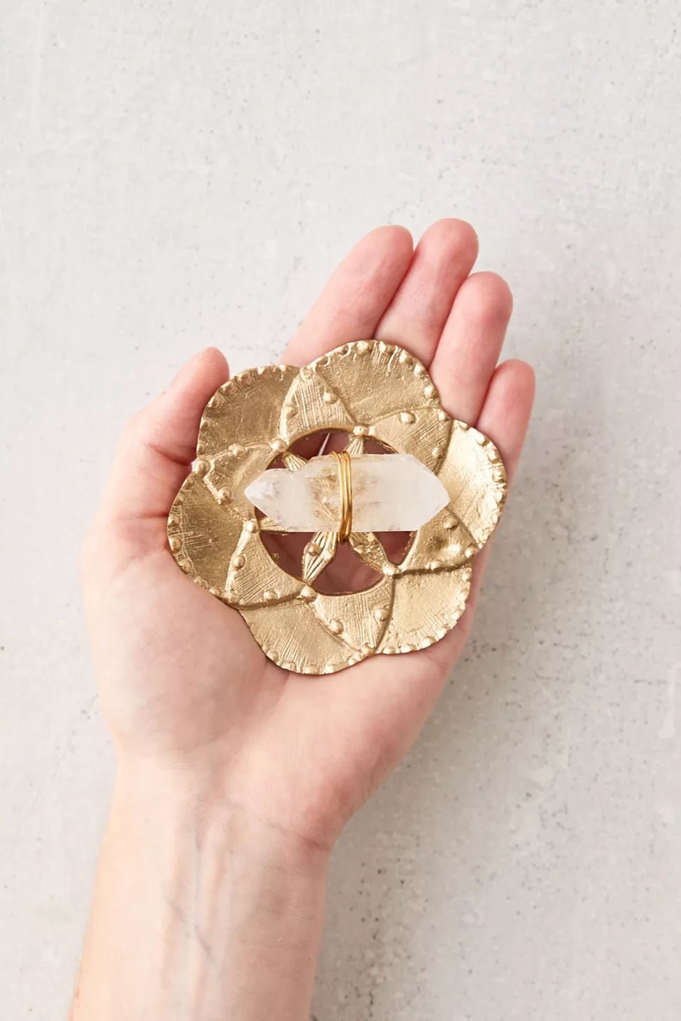 Flower of Life Crystal Dish - Clear Quartz - Ariana Ost