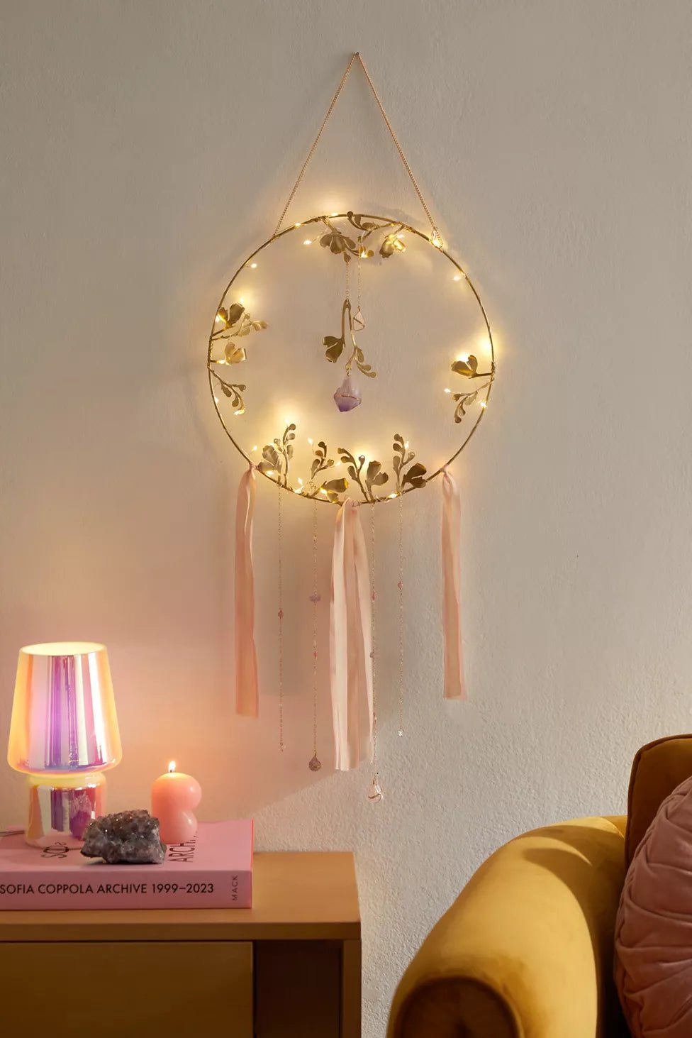 Illuminated Floral Healing Crystal Dreamcatcher - Ariana Ost
