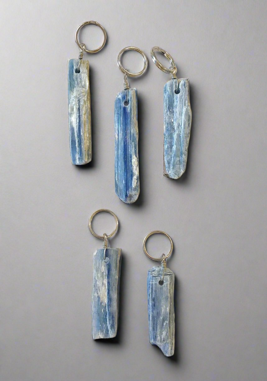Blue Kyanite Crystal Keychain - Ariana Ost
