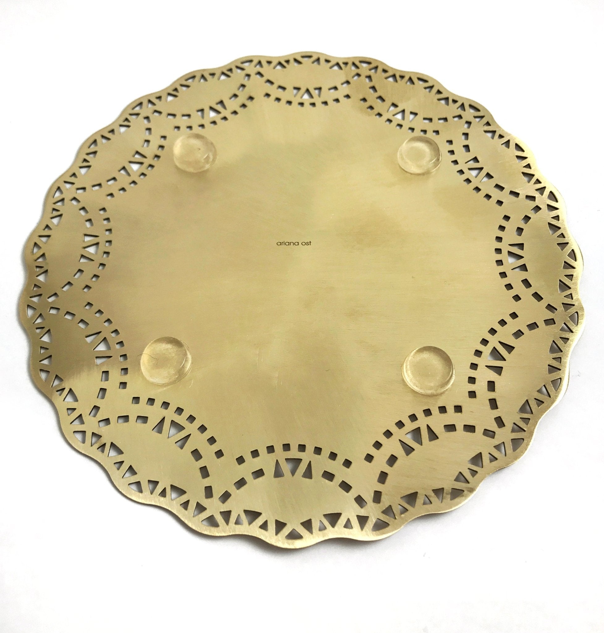 Doily Trivet - Ariana Ost