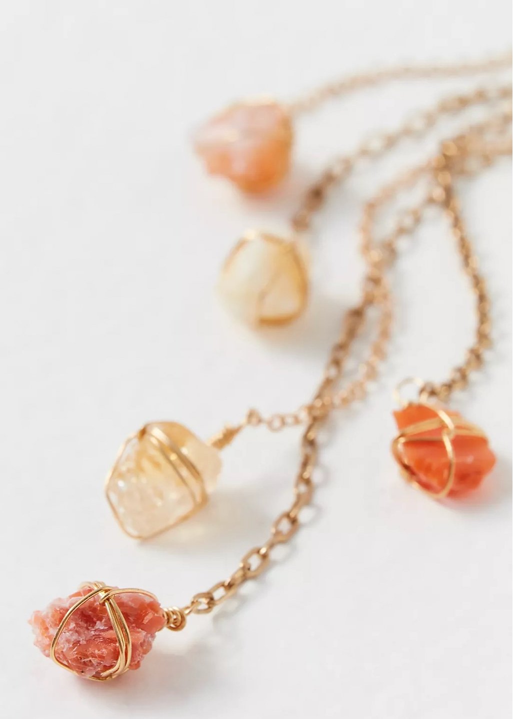 Dripping Stones Ear Cuff - Ariana Ost