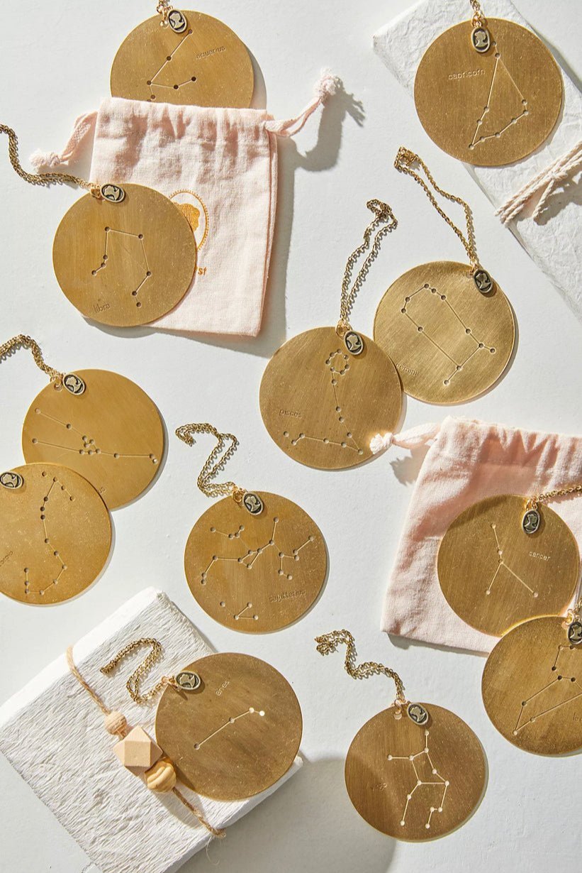 Zodiac Ornament - Ariana Ost
