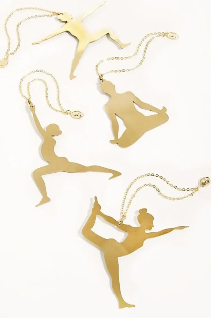 12 Stunning Yoga Wall Hangings for a Tranquil Home