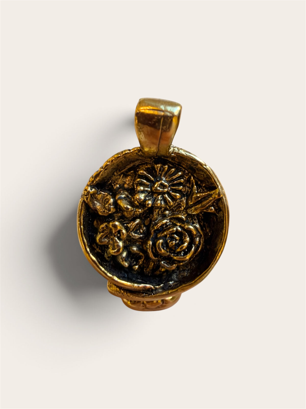 floral bouquet necklace