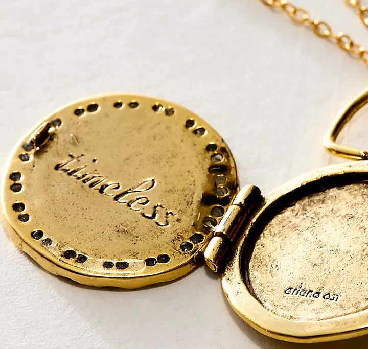Clock Locket - Ariana Ost 