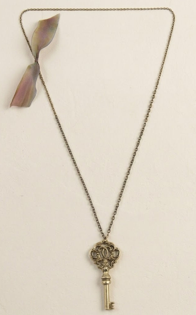 Key Necklace - Silver Leaf - Ariana Ost 