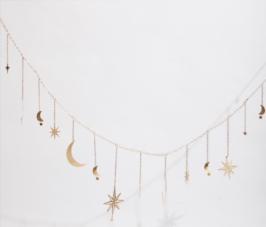 Celestial Moon and Star Garland with String Lighting - Ariana Ost