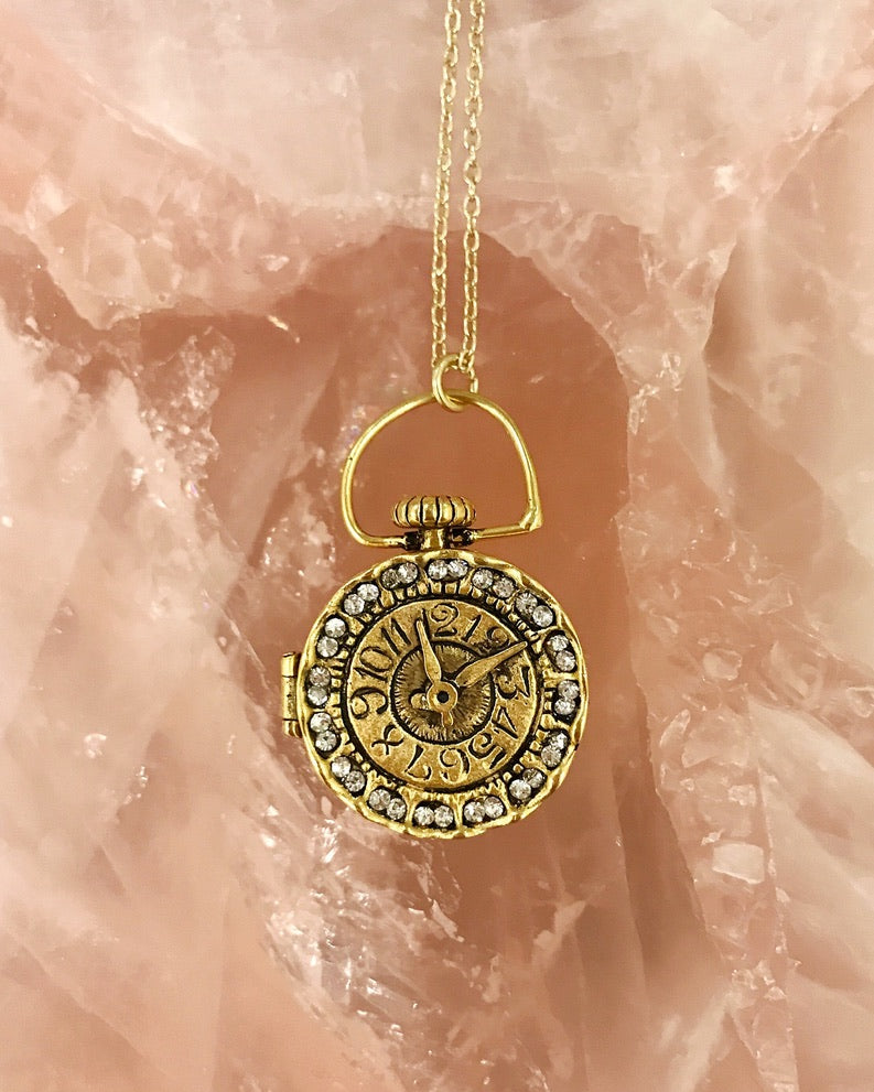 11:11 Clock Locket on rose quartz - Ariana Ost