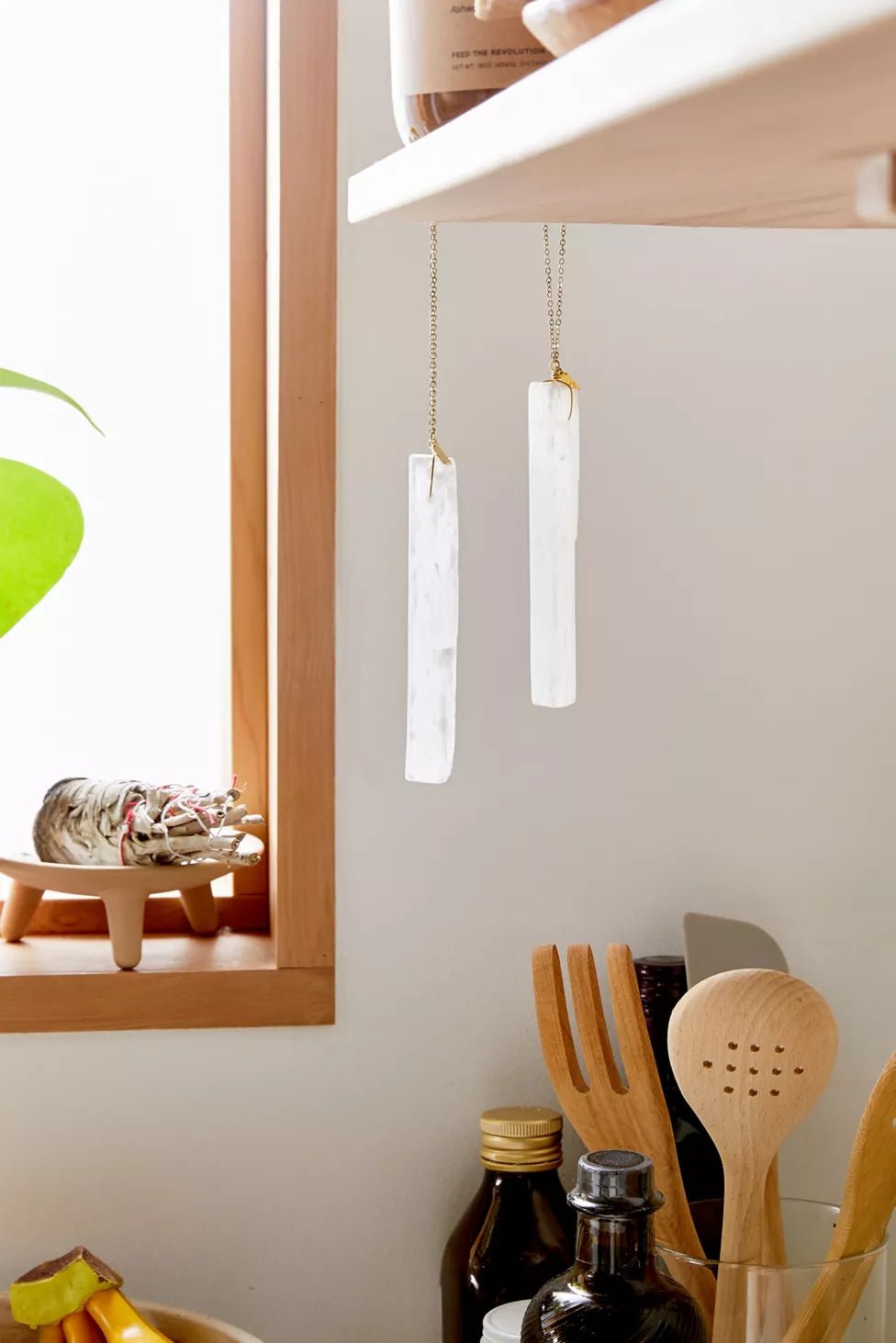 Selenite Healing Crystal Ornament - Ariana Ost