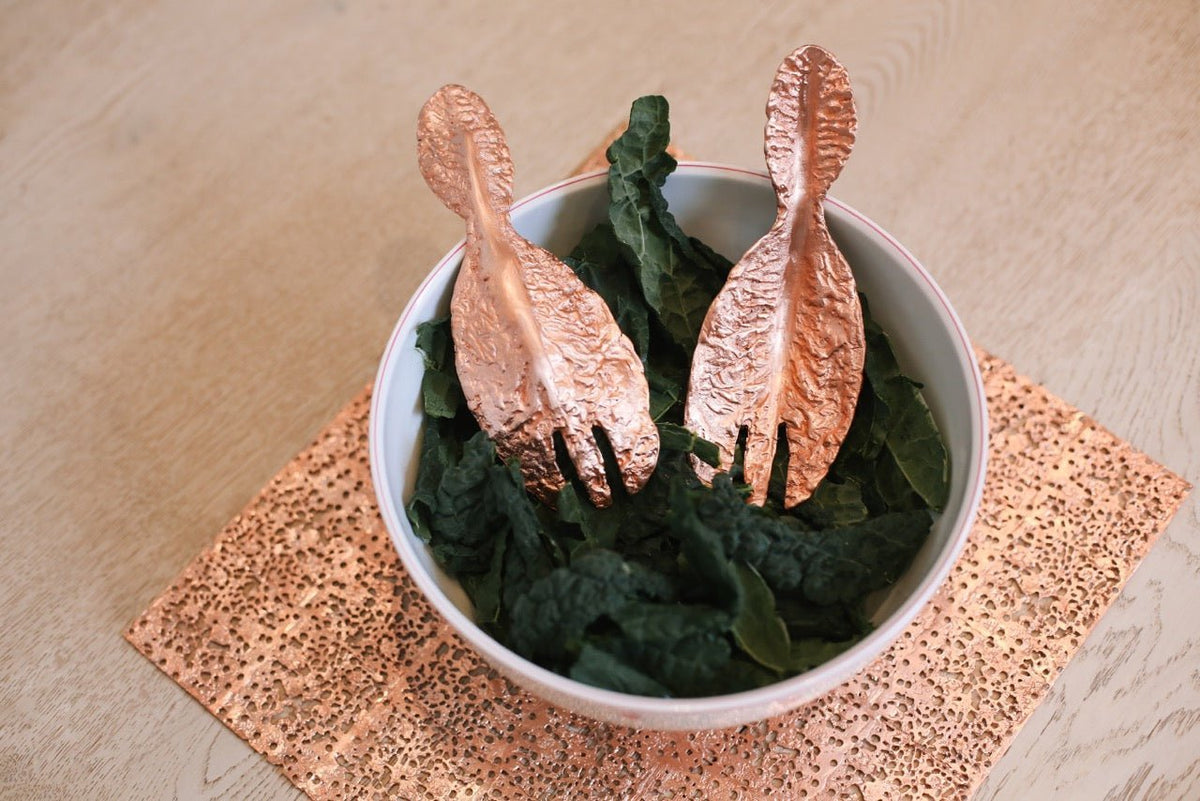 Cast Lettuce Salad Servers - Ariana Ost