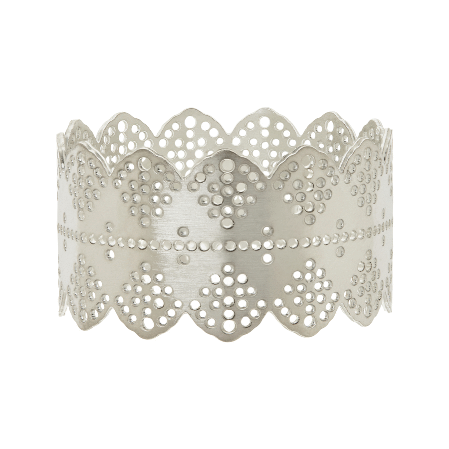 Silver Lace Doily Napkin Ring in motion - Ariana Ost