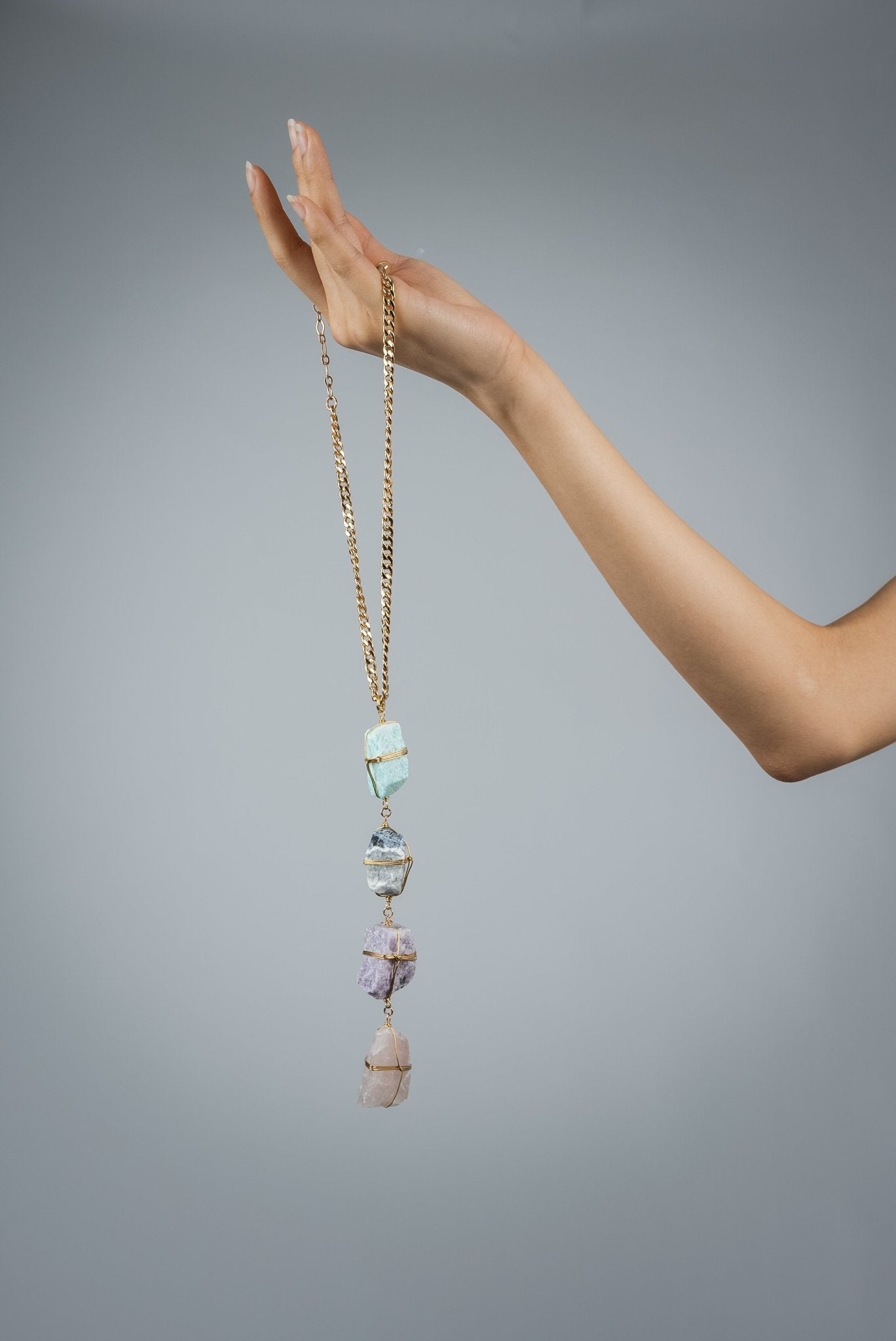 Healing Crystal Statement Necklace - Ariana Ost