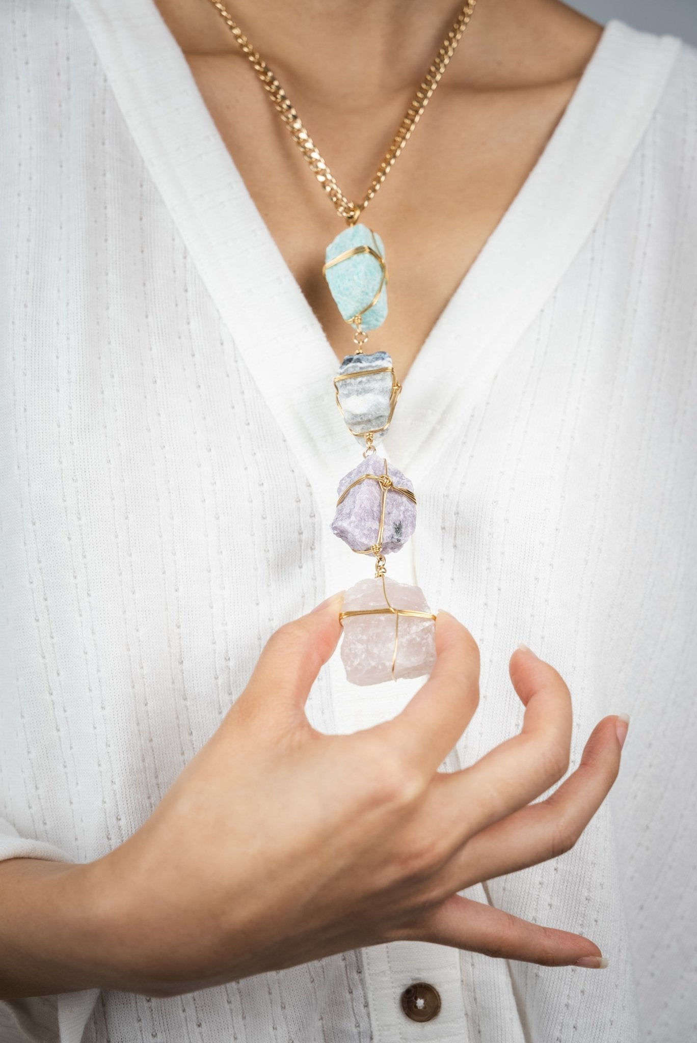 Healing Crystal Statement Necklace - Ariana Ost