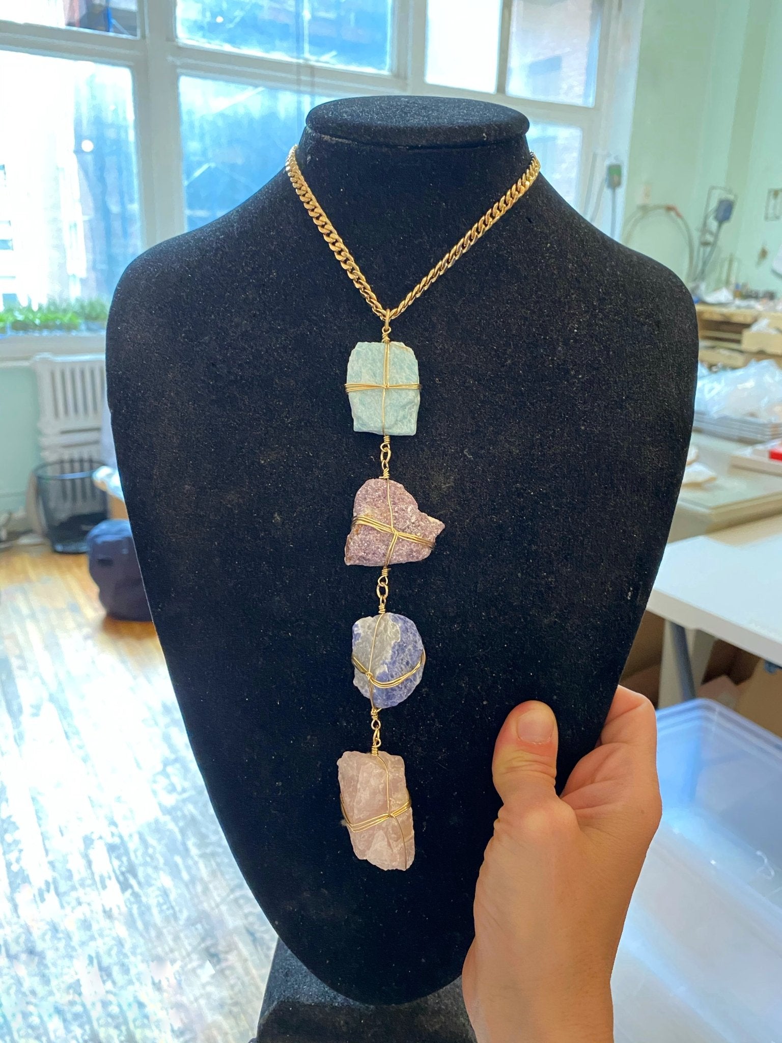Healing Crystal Statement Necklace - Ariana Ost