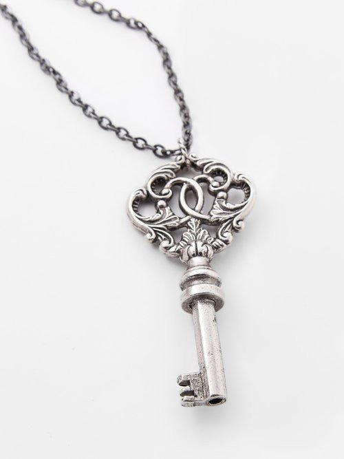 Key Necklace - Silver Leaf - Ariana Ost