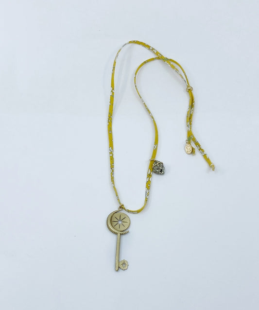 Liberty Print Moon Star Key Healing Crystal Delicate Necklace - Ariana Ost