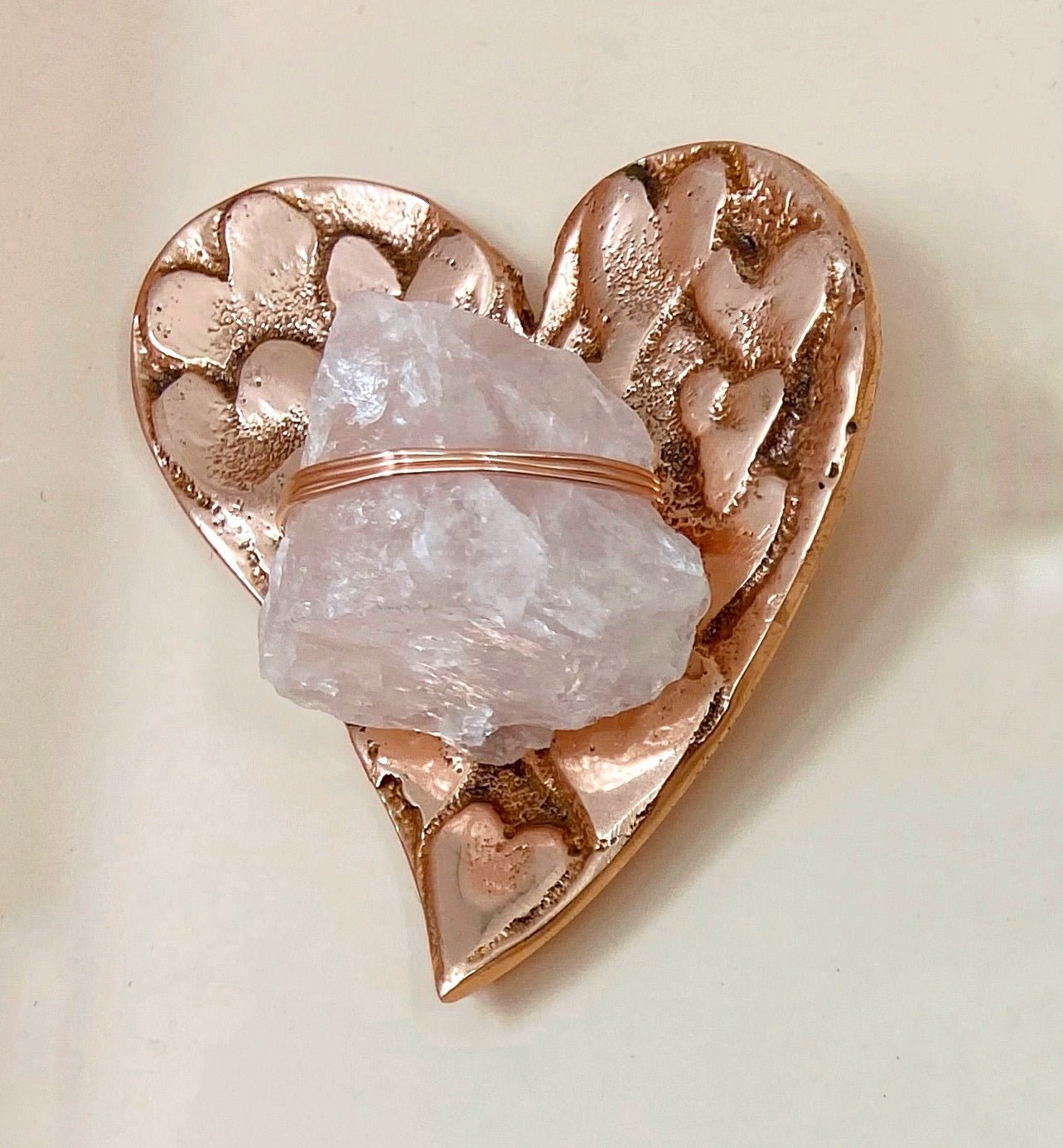 Rose Quartz Healing Crystal Heart Dish - Ariana Ost