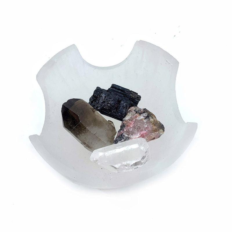 The Dark Beauty Healing Crystal Selenite Charging Bowl - Ariana Ost