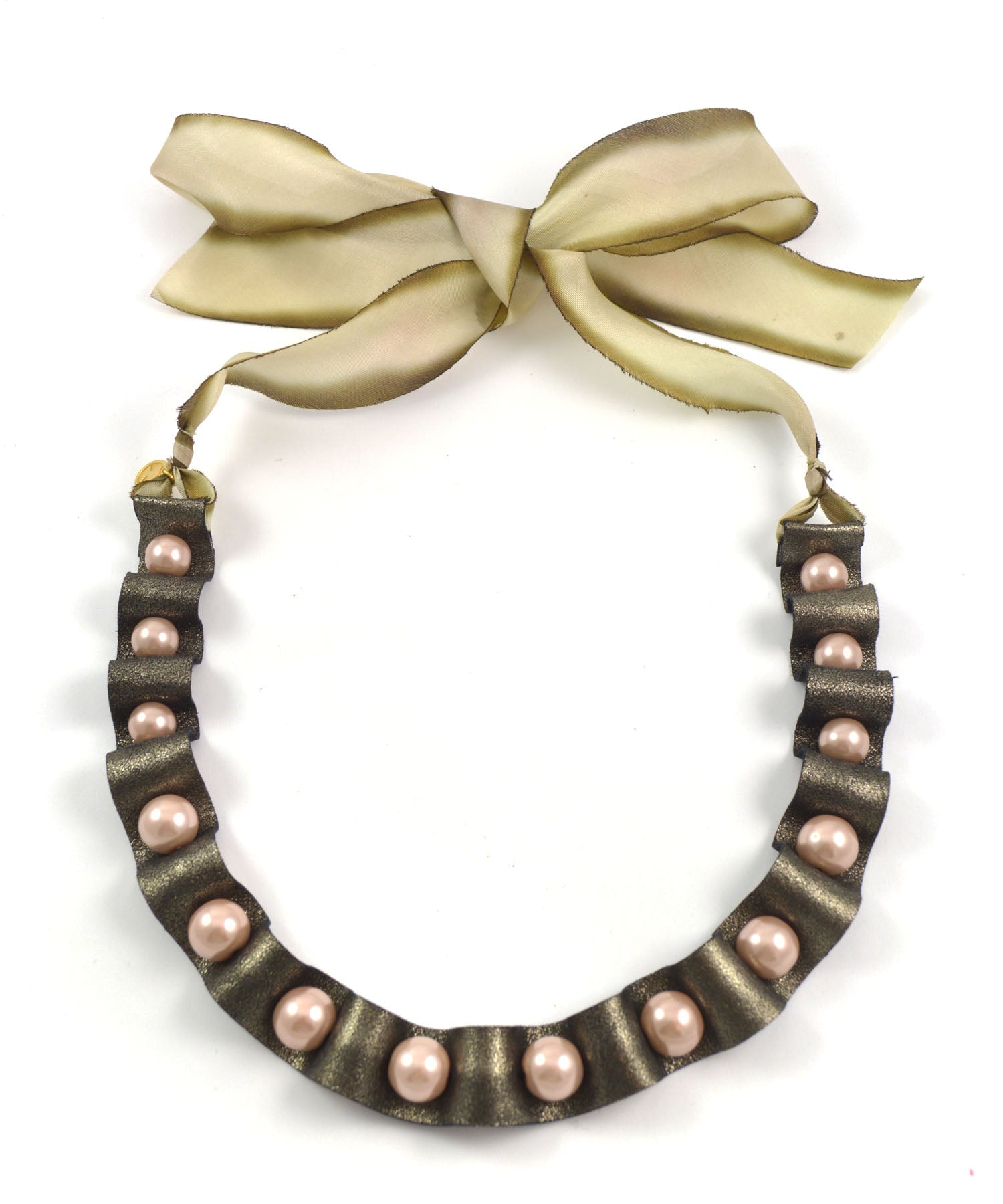 The Elizabethan Collar Pearl Necklace - Ariana Ost